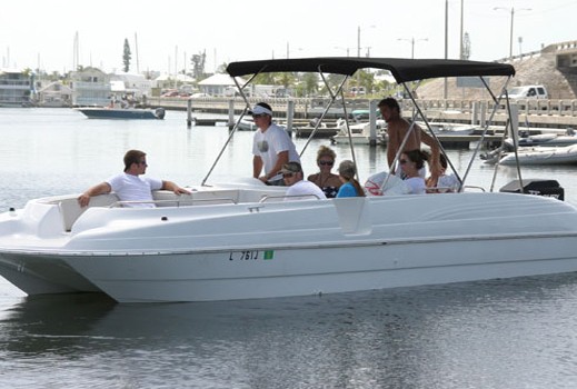 26 Deck Boat Rental