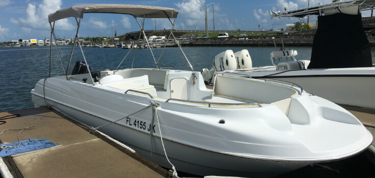 26 Deck Boat Rental Gallery Item 3